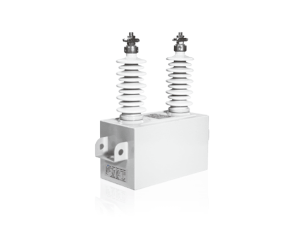 High voltage power capacitors in parallel